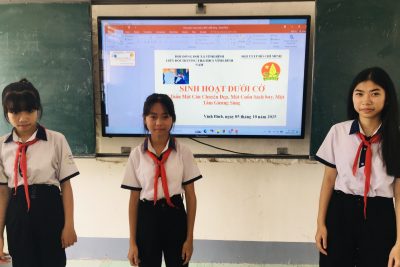Liên đội tổ chức sinh hoạt chuyên đề “Mỗi tuần một câu chuyện đẹp, một cuốn sách hay, một tấm gương sáng”
